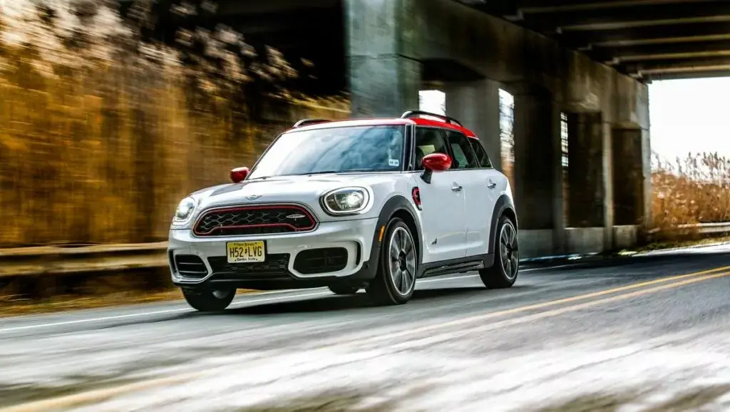8. Mini Countryman 2023 John Cooper funciona de todo4: