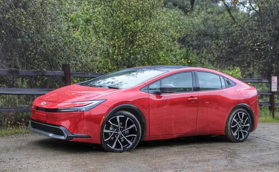 8. Toyota Prius Prime 2024