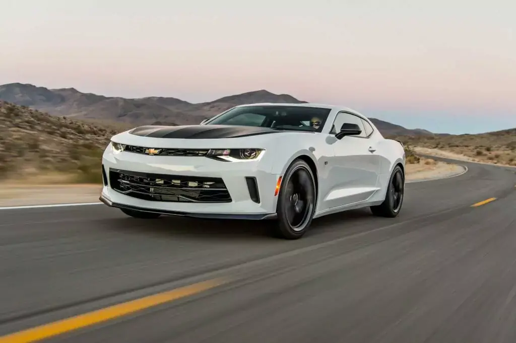 9. Mejor año: Chevrolet Camaro 2017 (calificación de 3.94)