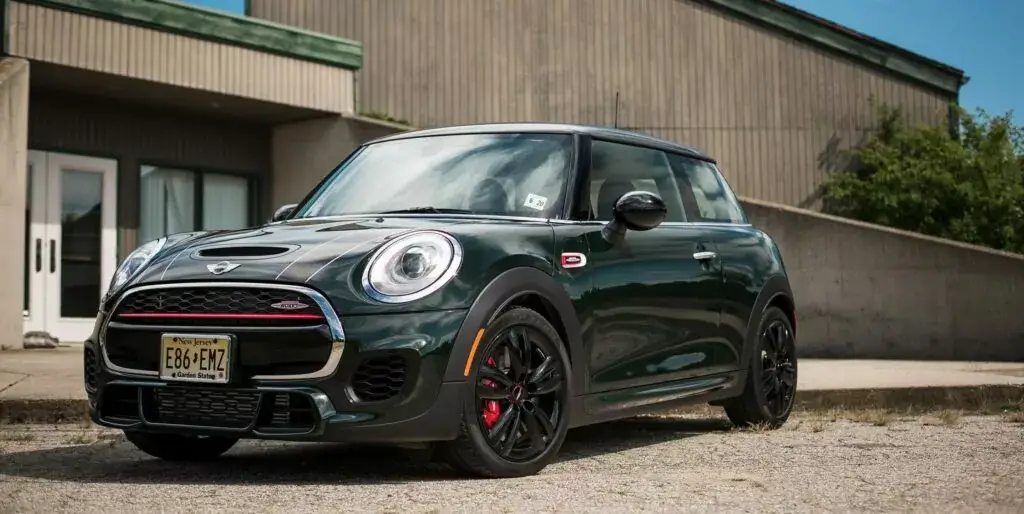 #9 Mejor año: Mini Cooper 2019 (calificación de 4.29)