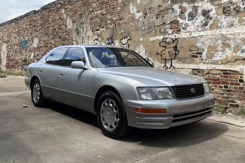 1995, Lexus LS400 - $ 3000