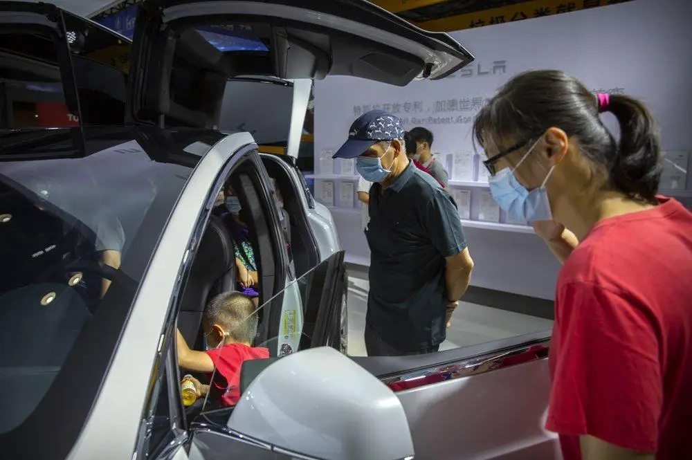 Los chinos no confían en los coches fabricados en China