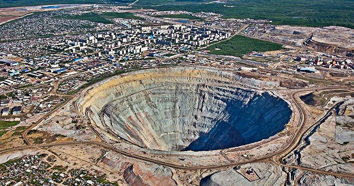 ¿Dónde se cava el hoyo más profundo de la Tierra? ¿Qué encontraron?