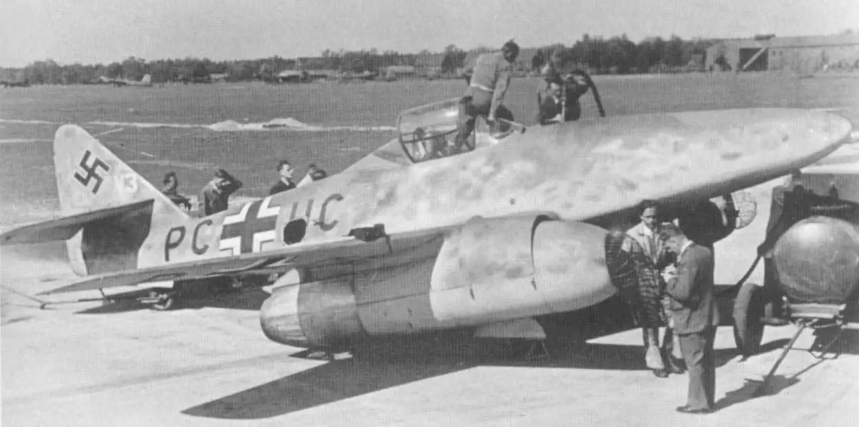 ¿Por qué los fabricantes de aviones no colocan una rejilla o una pantalla frente a los motores a reacción para evitar la ingestión de aves?