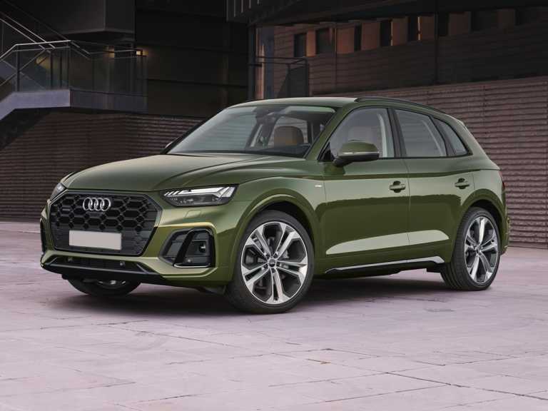 Q5 verde desde el lado del conductor delantero