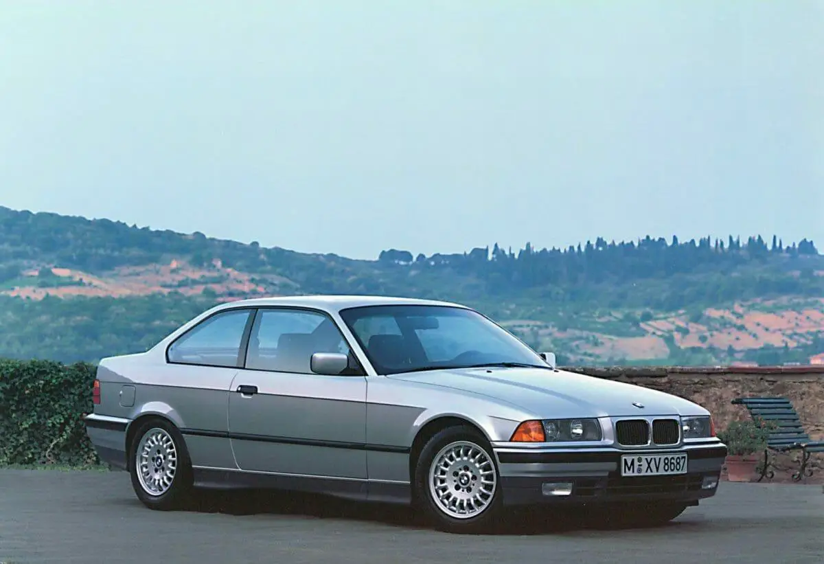 BMW Serie 3 E36 - Foto de BMW