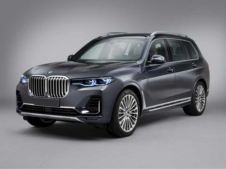 BMW X2020 7 azul desde el lado del conductor delantero