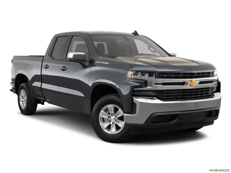 Chevrolet Silverado 2020 1500 con fondo blanco