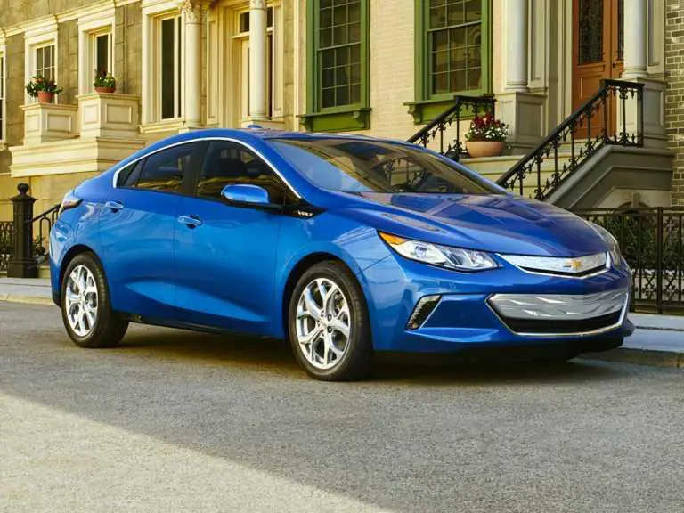 Chevrolet Volt 2019 azul del lado del pasajero delantero