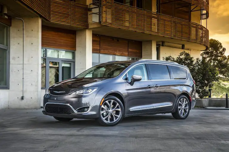 Chrysler Pacifica 2017 - Foto de Stellantis