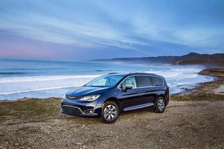 Chrysler Pacifica 2017 - Foto de Stellantis
