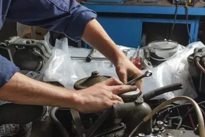Cómo diagnosticar y reemplazar un motor de arranque