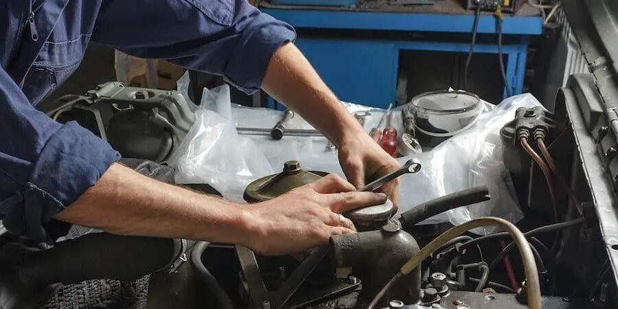 Cómo diagnosticar y reemplazar un motor de arranque