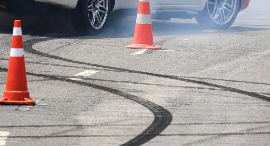 Cómo preparar tu coche para derrapar
