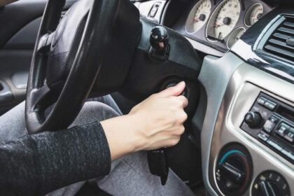 Cómo arreglar un COCHE GRATIS que arranca pero no arranca