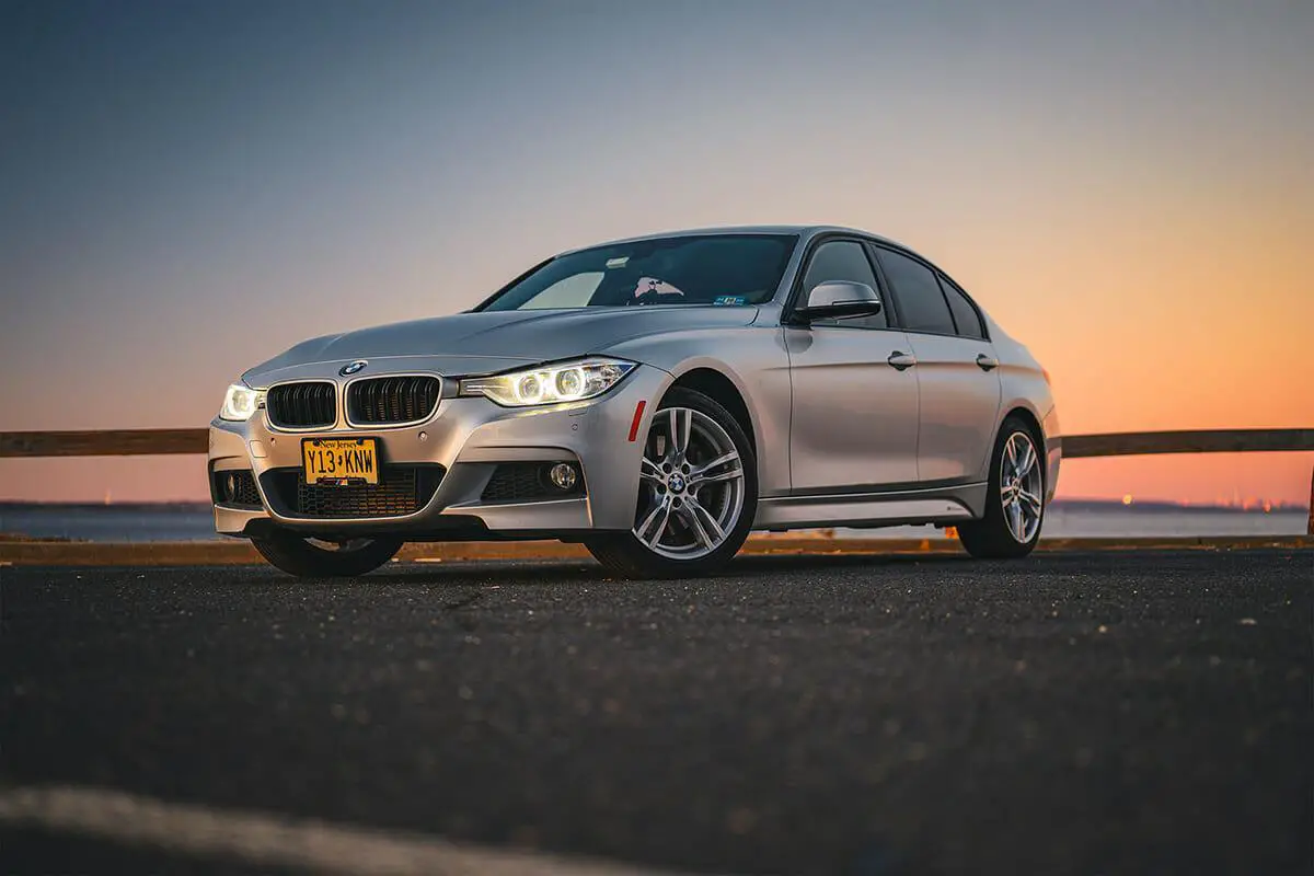 El BMW 335i del autor. Foto: Máquinas con alma.
