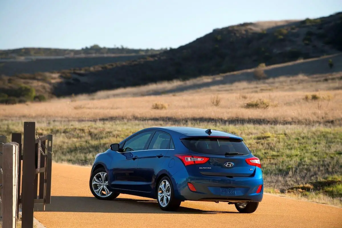 Elantra GT 2015 - Foto por Hyundai