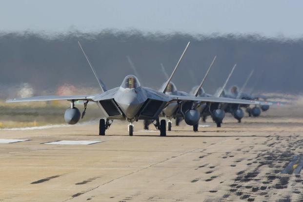 Bases y despliegue de F-22A Raptors