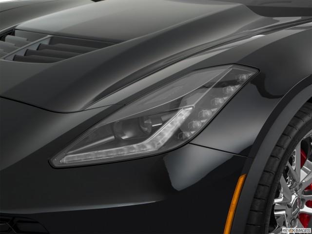 Faro delantero del Chevrolet Corvette 2019 
