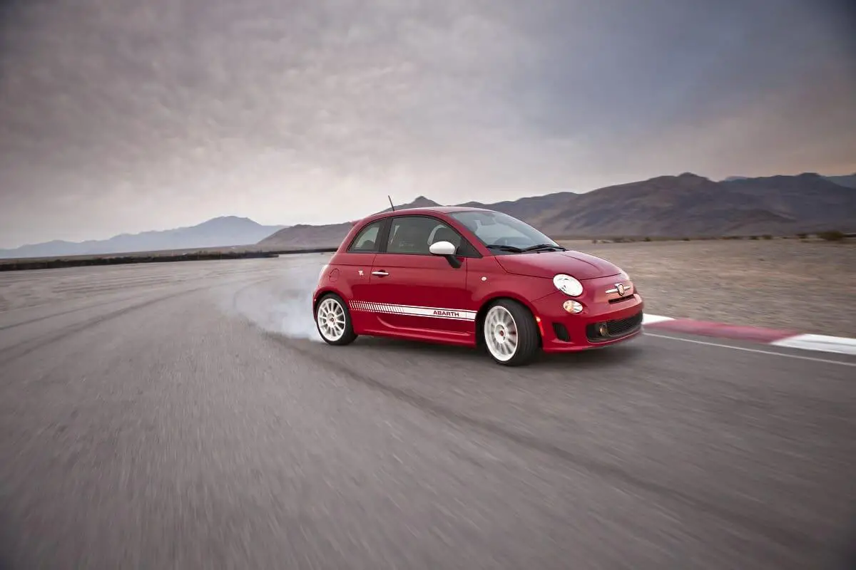 Fiat 2015 Abarth 500 - Foto de Stellantis