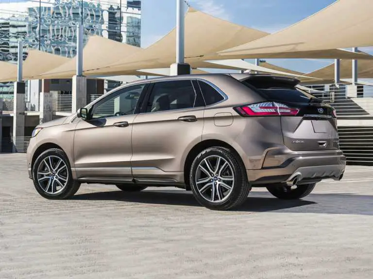 Especificaciones del Ford Edge Titanium 2020: ¿Vale la pena echarle un vistazo? 