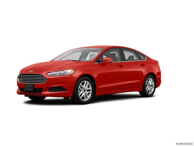 Ford Fusion 2014 rojo con fondo blanco