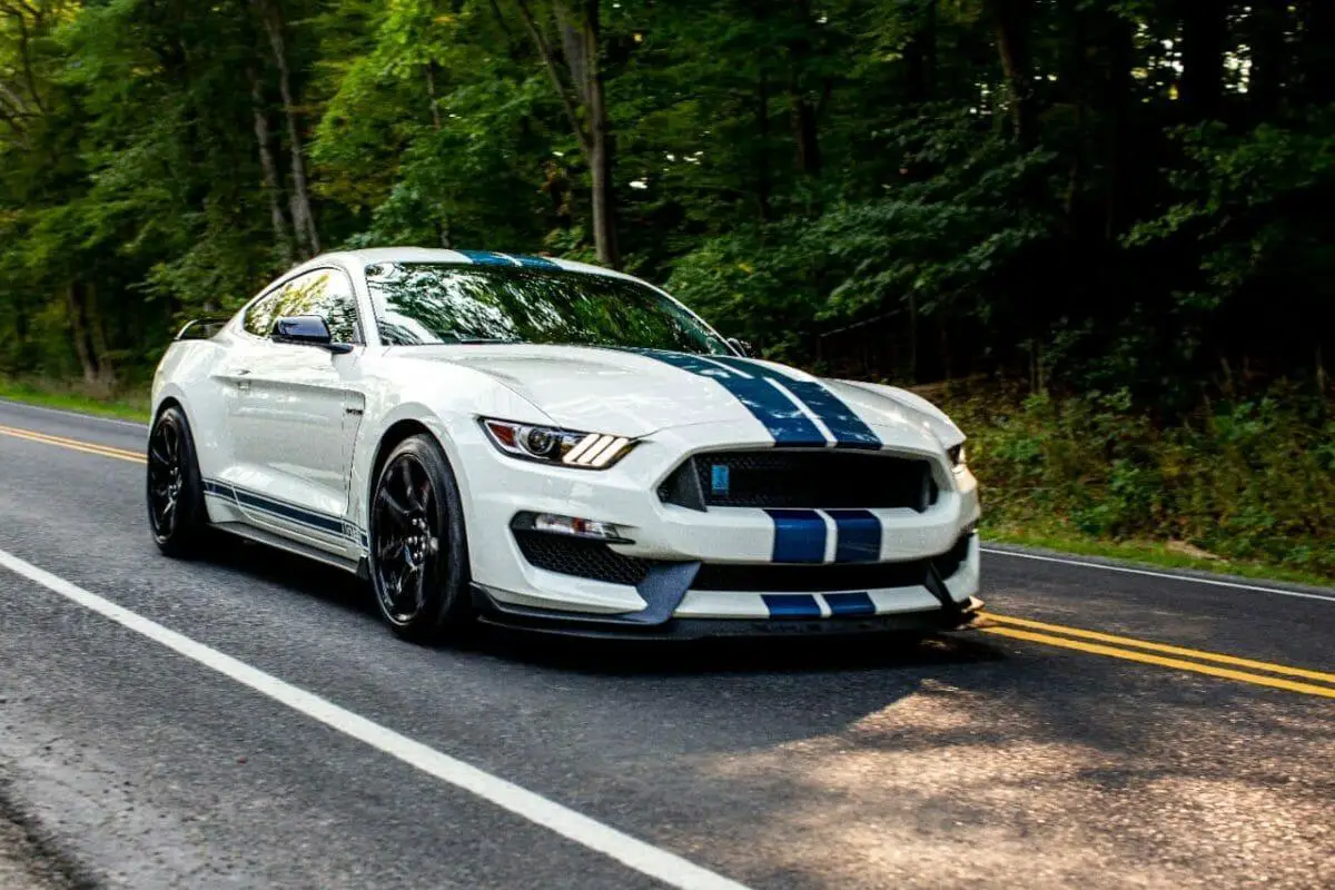 Ford Mustang Shelby GT2020R 350 - Foto de Ford