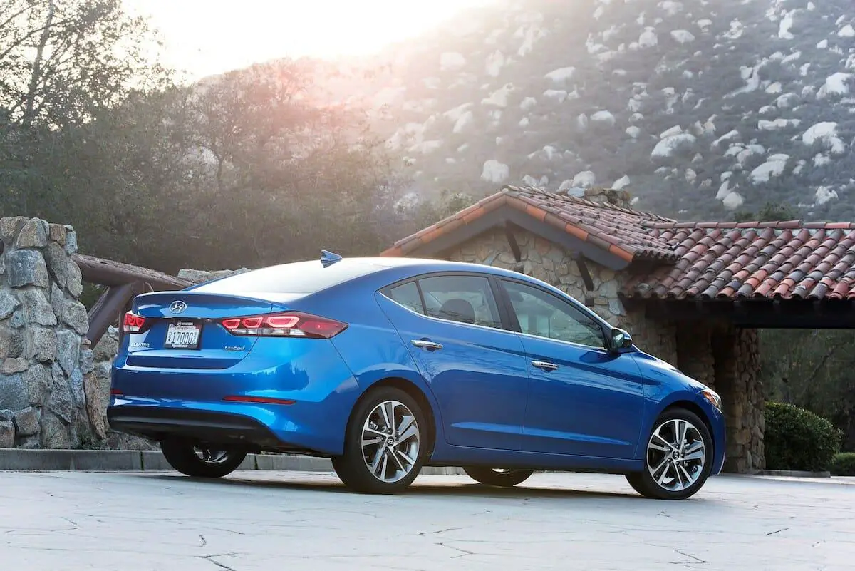 Hyundai Elantra 2017 - Foto de Hyundai