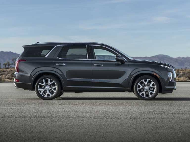 Hyundai Palisade 2020 negro desde el lado del pasajero