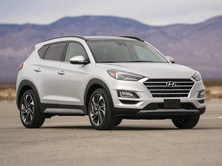 Hyundai Tucson 2021 plateado del pasajero delantero