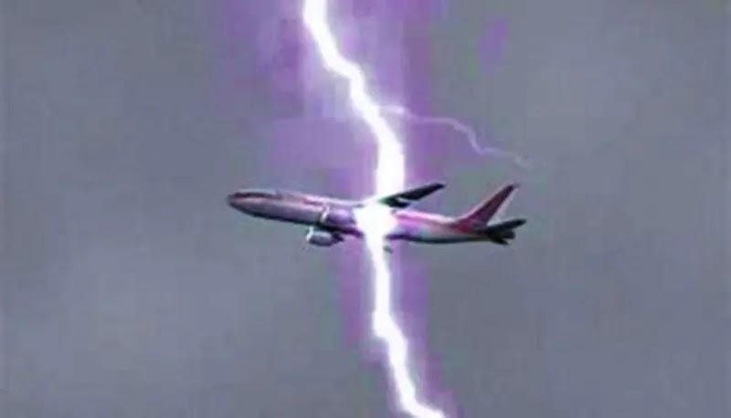 ¿Qué tan peligroso es el rayo para el avión?