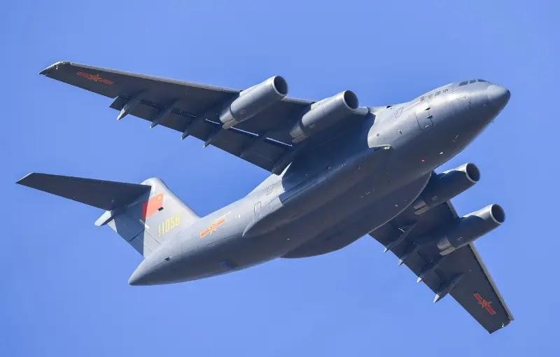 2. Xi'an Y 20 / Boeing C-17