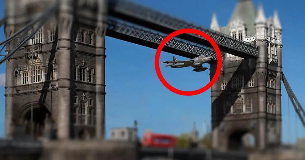 ¡La historia completa de cómo este piloto voló bajo el Tower Bridge de Londres!