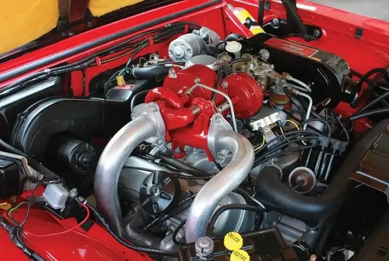 7- Motor de bomberos Oldsmobile