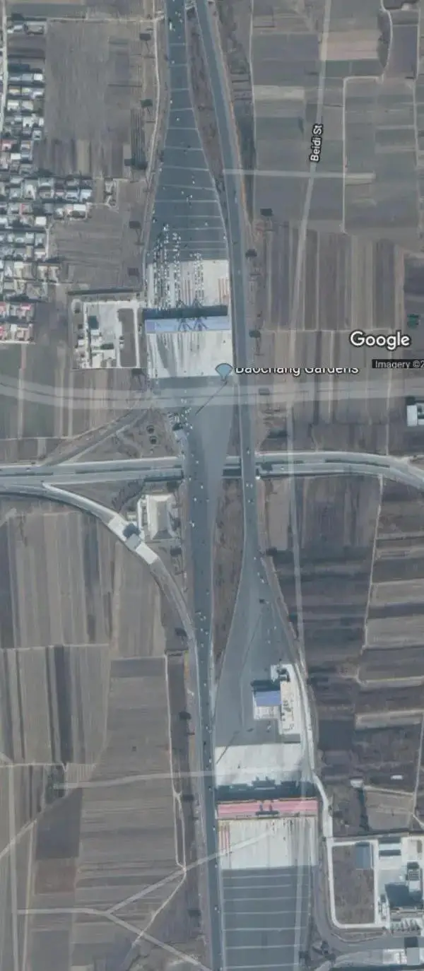 ¡Es una autopista de 4 carriles!