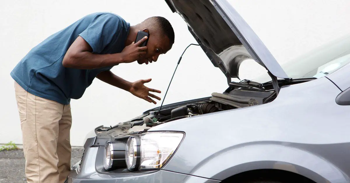 ¿Qué pasa con el azúcar en el tanque de gasolina?