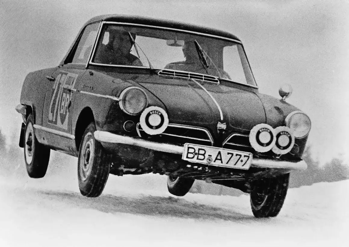 ¿Cuáles son las ventajas del motor rotativo?