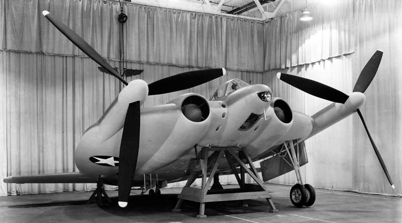 10. El Vought XF5U "Flying Pancake" también se ve divertido