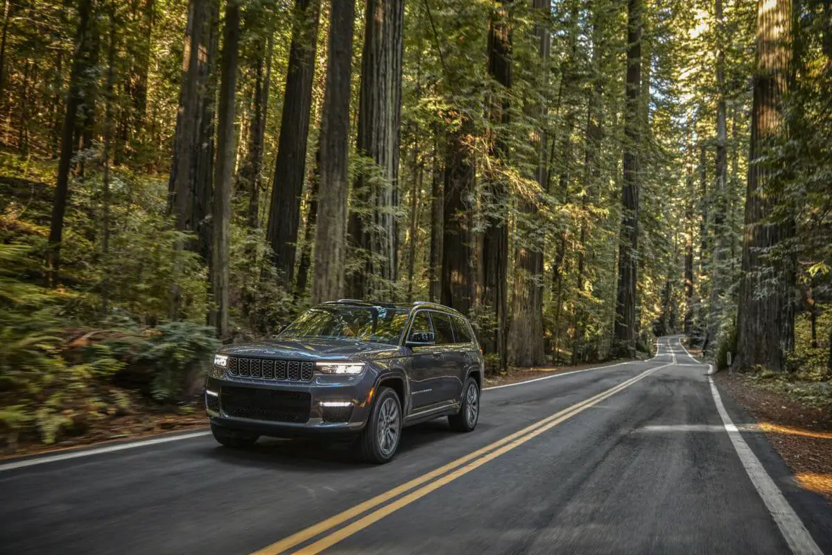 Jeep Grand Cherokee L Summit 2021-Foto de Jeep