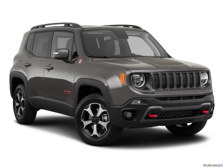 Jeep Renegade 2020 negro desde el lado del pasajero delantero