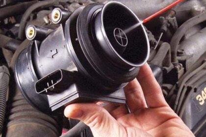 Limpiar el sensor de flujo de masa de aire