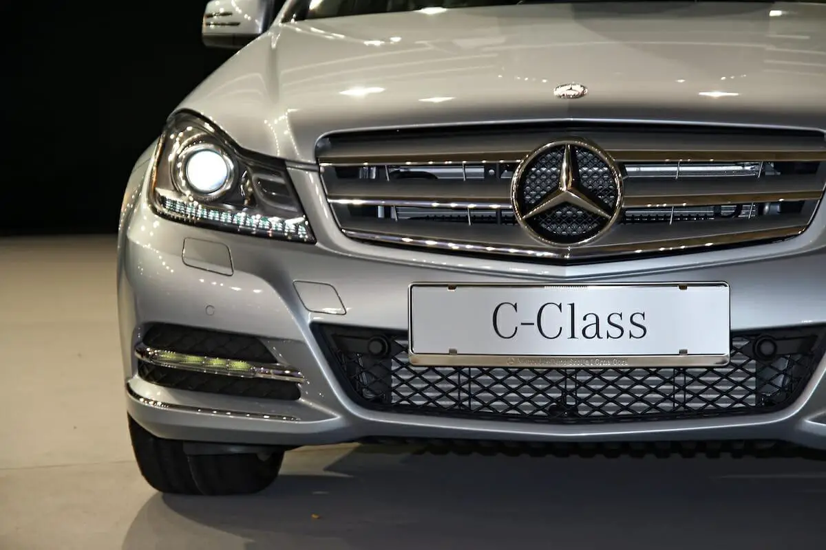 Mercedes-Benz Clase C - Depositphotos