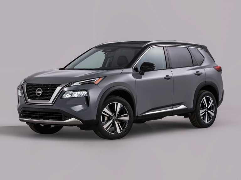 Nissan Rogue 2021 gris desde el lado del conductor delantero