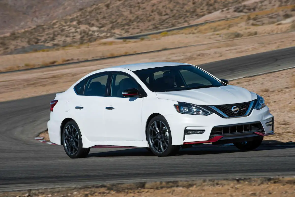 Nissan Sentra NISMO 2017 - Foto de Nissan