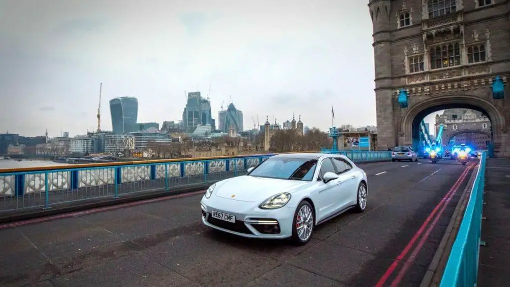 Porsche Panamera Sport Turismo 2018 - Foto de Porsche