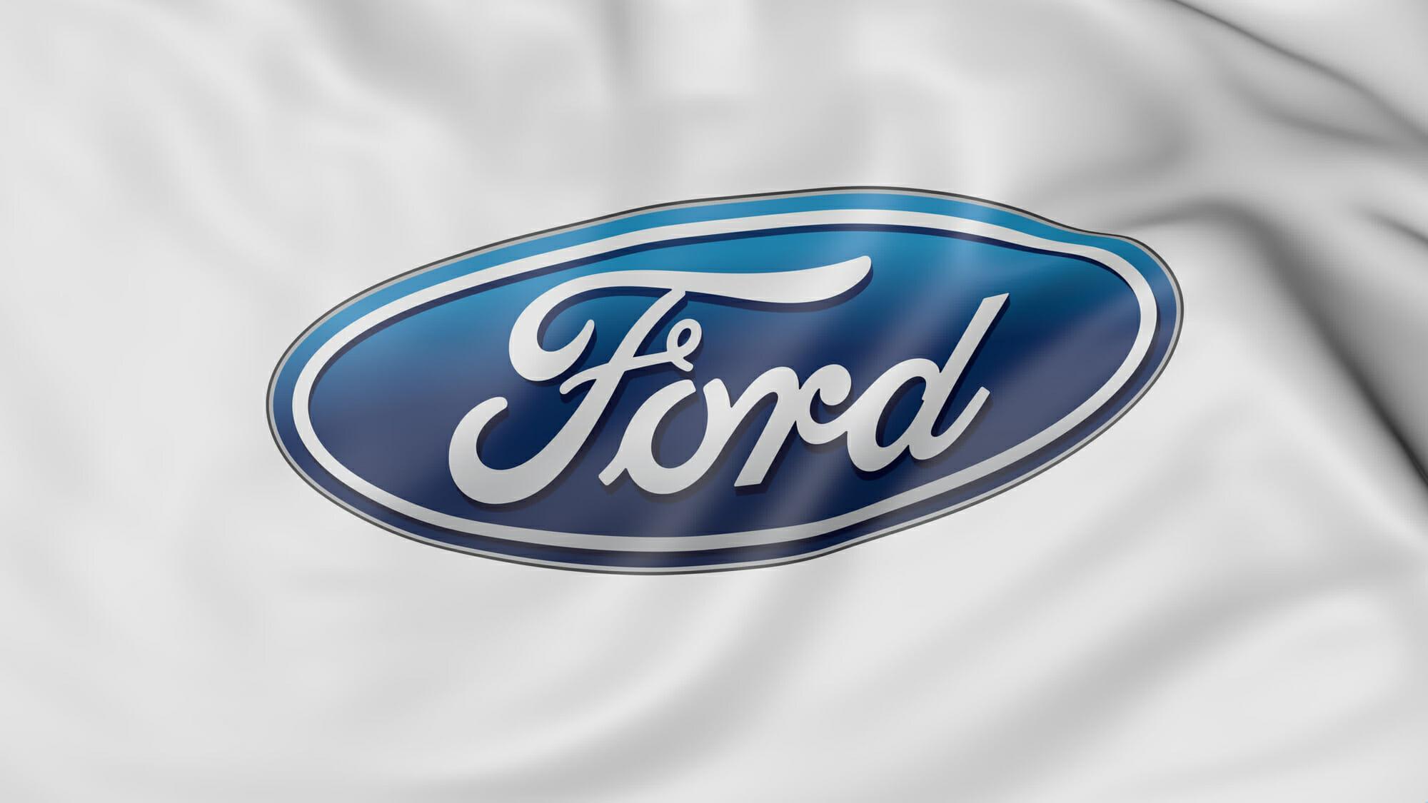 Primer plano de la bandera ondeando con el logotipo de Ford Motor Company, renderizado 3D