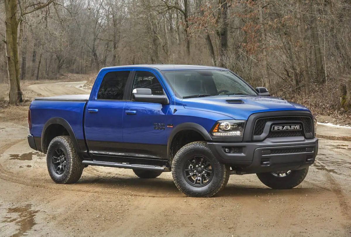 Ram 2017 Rebel Blue Streak 1500 - Foto de Stellantis