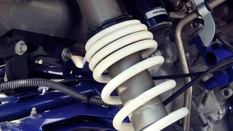 Suspensión y transmisión de automóviles japoneses