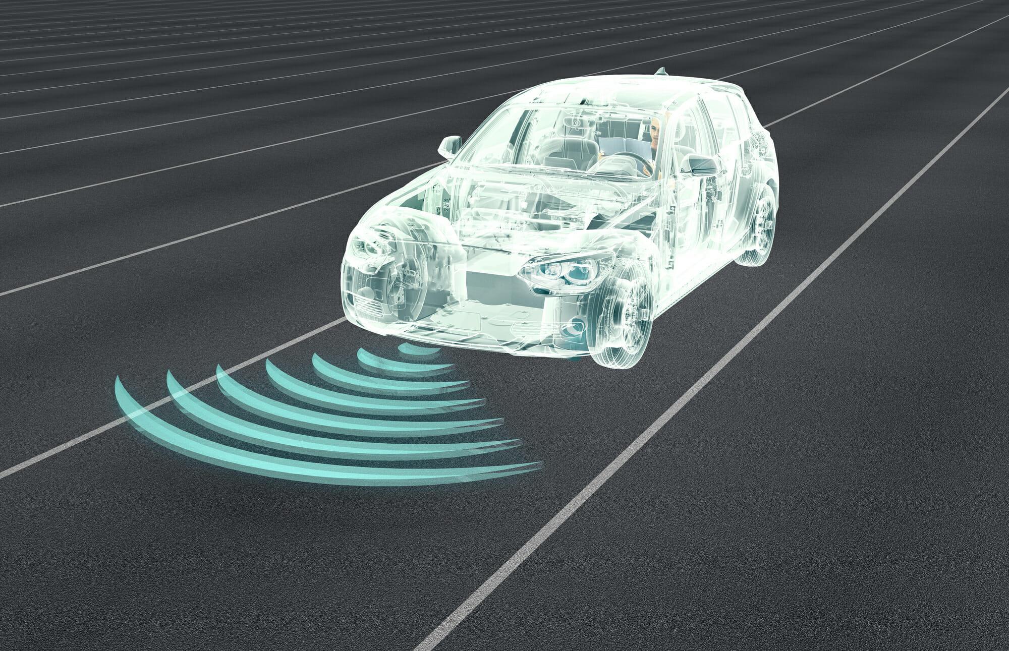 Señal de prevención de colisiones de automóviles