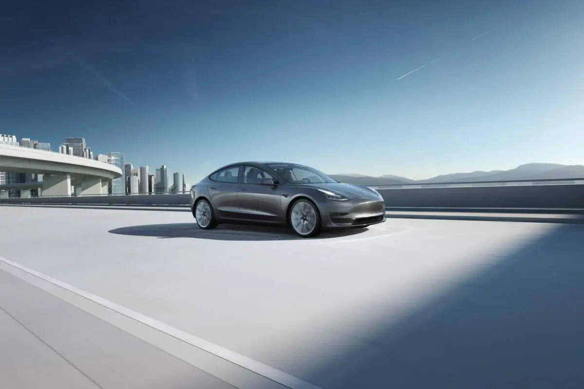 Tesla Model 3 - Foto de Tesla